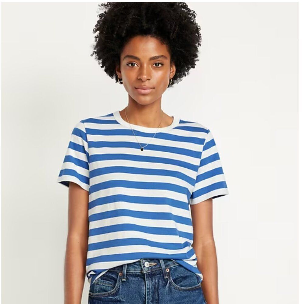 Old Navy Tee Shirt EveryWear Crew-Neck Striped T-Shirt Blue White Stripe Medium